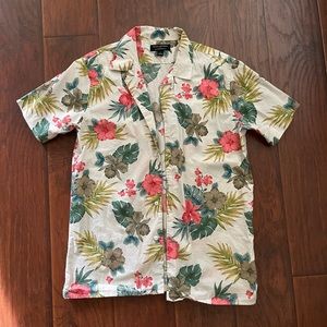 Floral Tropical Short Sleeve